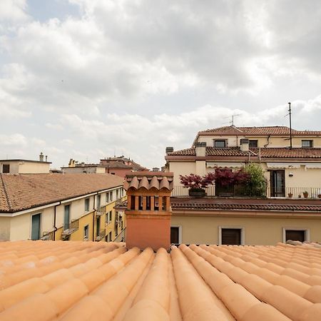 Appartamento Stella - Verona Centro ภายนอก รูปภาพ