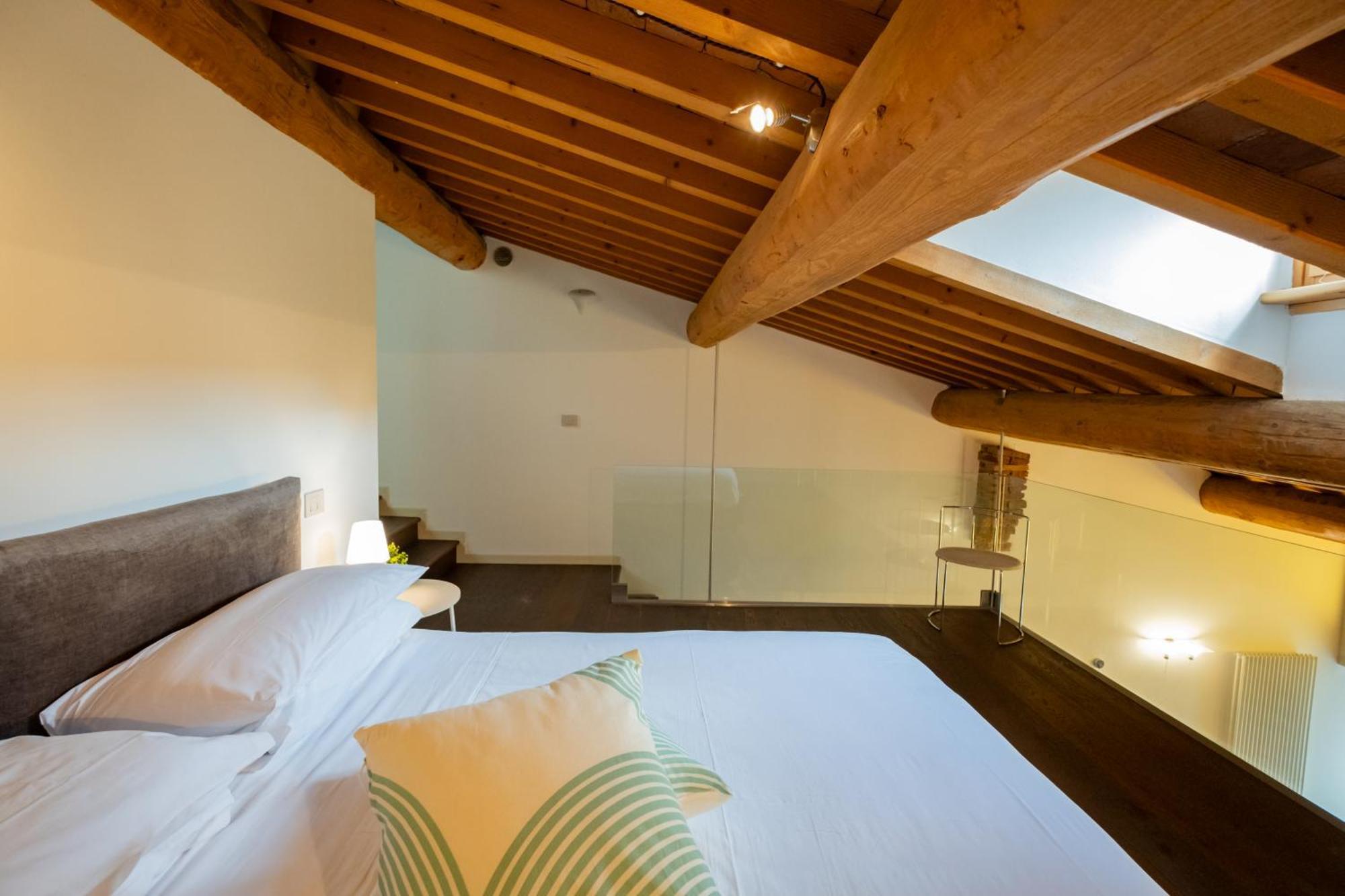 Appartamento Stella - Verona Centro ภายนอก รูปภาพ