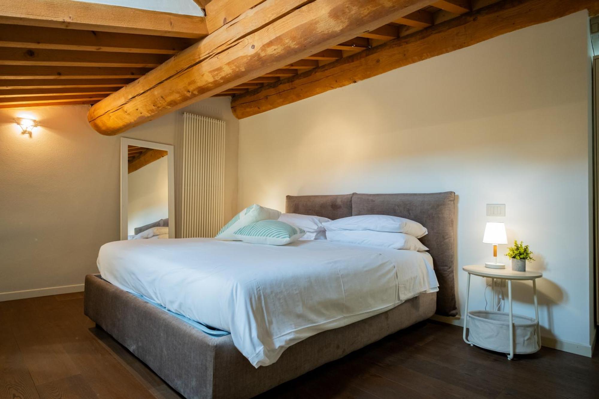 Appartamento Stella - Verona Centro ภายนอก รูปภาพ