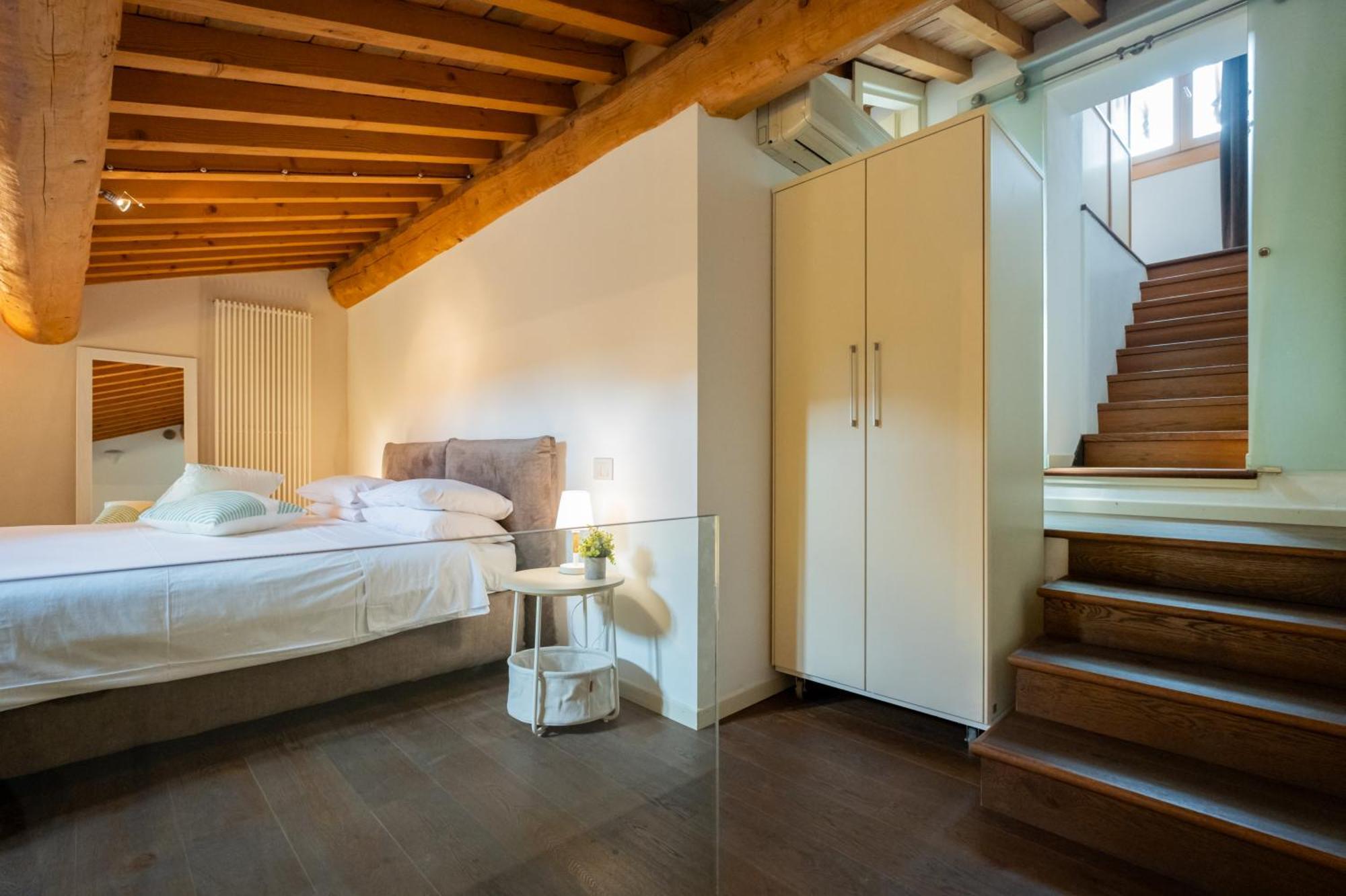 Appartamento Stella - Verona Centro ภายนอก รูปภาพ