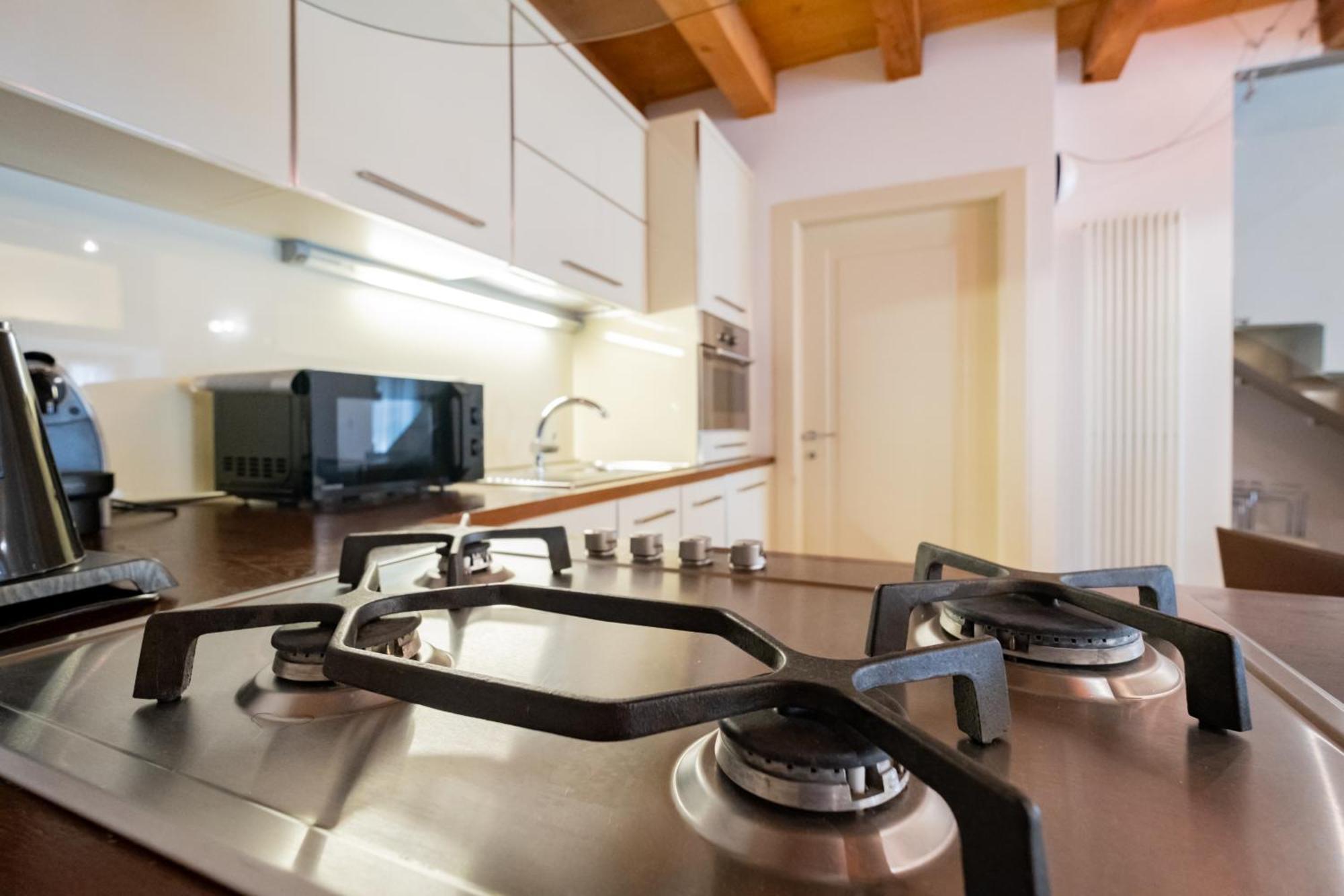 Appartamento Stella - Verona Centro ภายนอก รูปภาพ