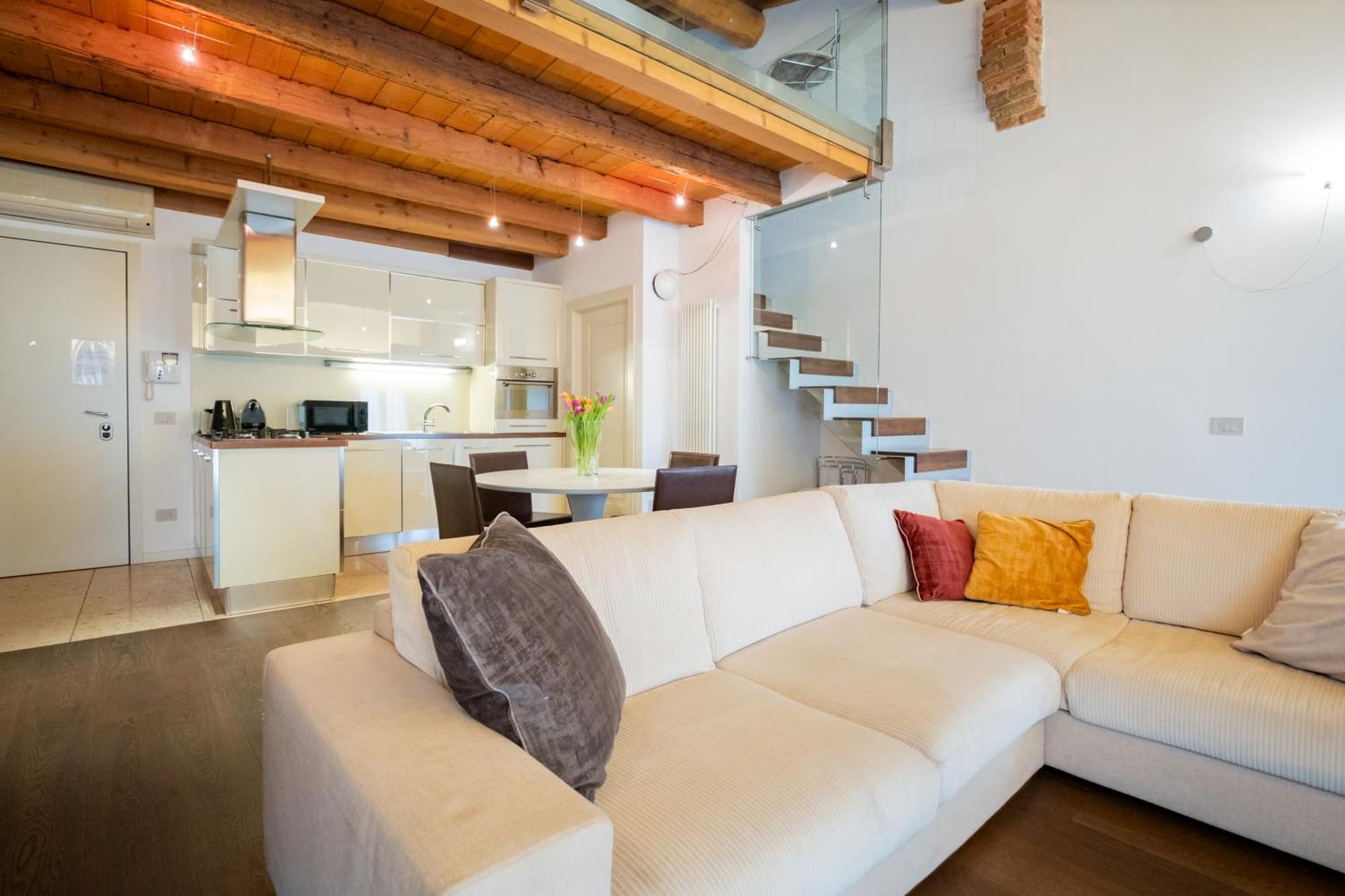 Appartamento Stella - Verona Centro ภายนอก รูปภาพ