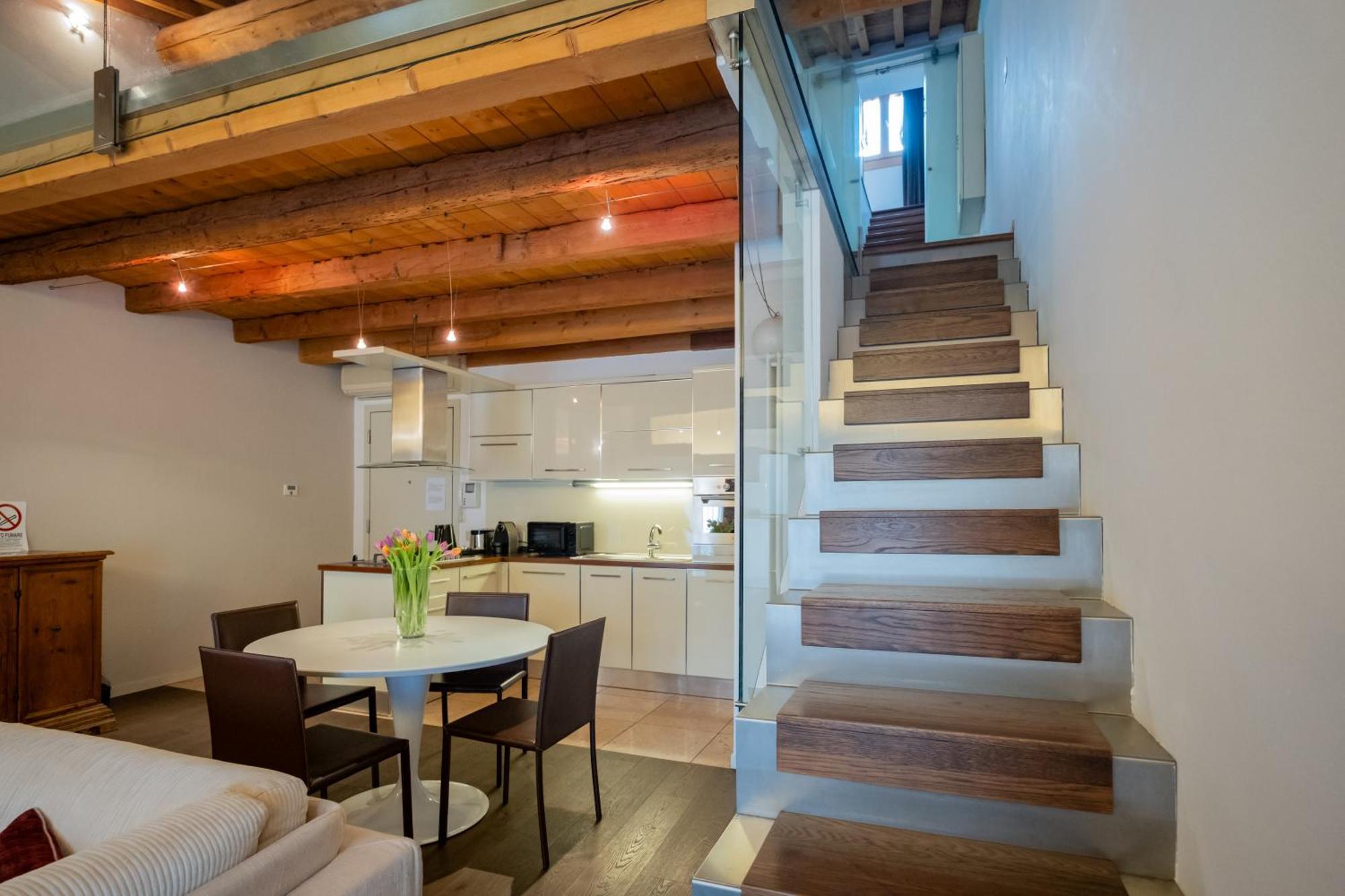 Appartamento Stella - Verona Centro ภายนอก รูปภาพ