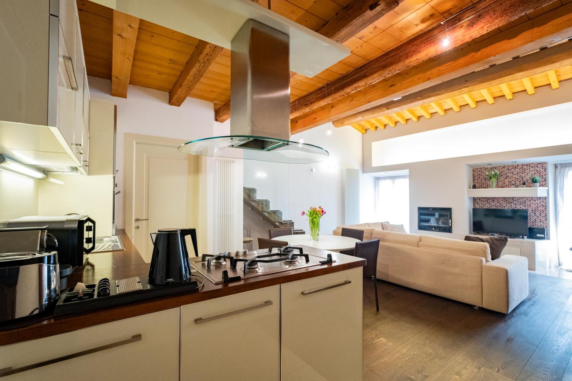 Appartamento Stella - Verona Centro ภายนอก รูปภาพ